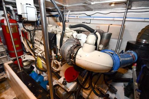 Carver 530 Voyager Pilothouse image