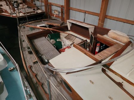 Herreshoff 28 image