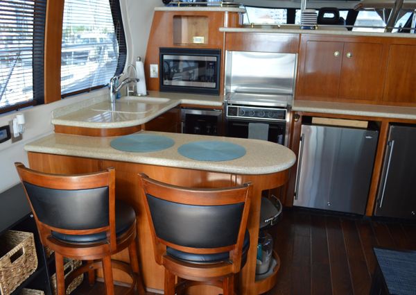 Carver 530-VOYAGER-PILOTHOUSE image