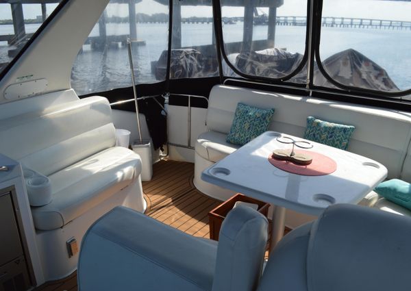 Carver 530-VOYAGER-PILOTHOUSE image