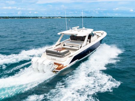 Tiara Yachts 43 LS image