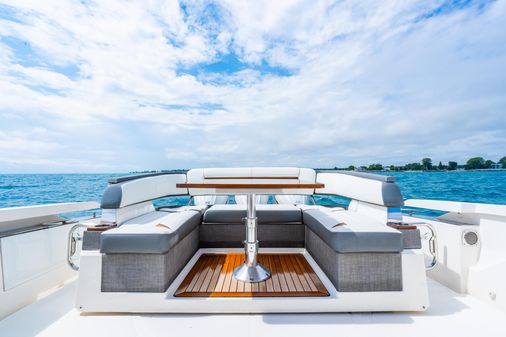 Tiara Yachts 43 LS image