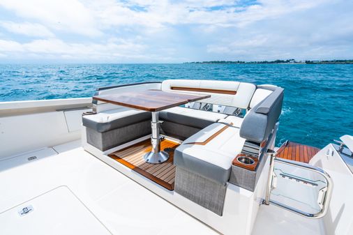 Tiara Yachts 43 LS image