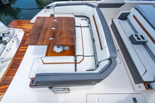 Tiara Yachts 43 LS image