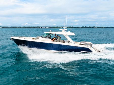 Tiara Yachts 43 LS image