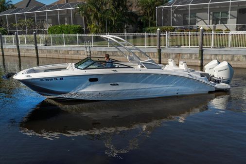 Sea Ray SDX 290 Outboard image