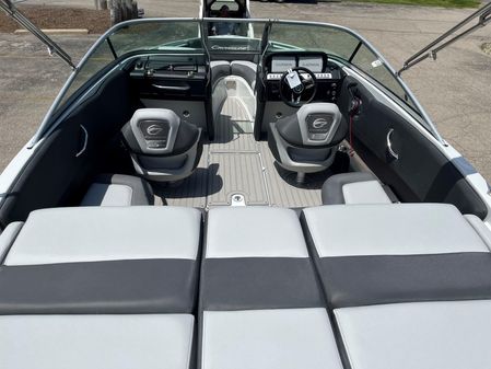 Crownline 220-SS image