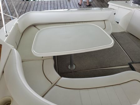 Sea Ray Sundancer image