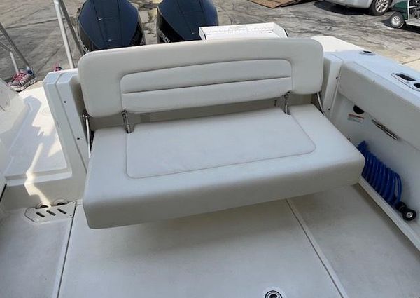 Boston Whaler 270 Vantage image