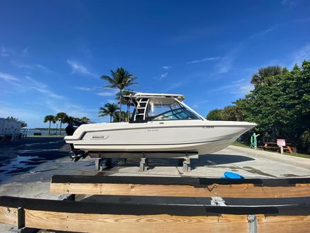 Boston Whaler 270 Vantage image