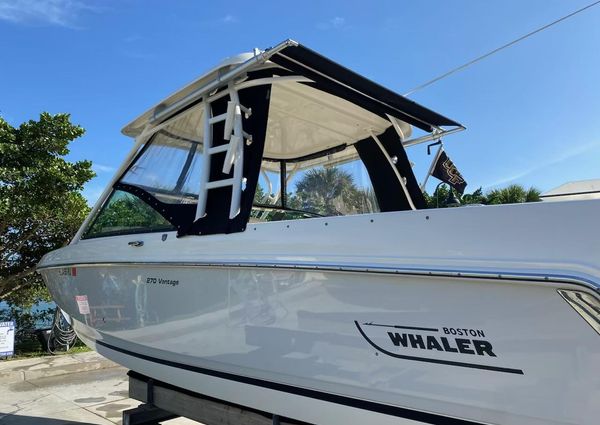 Boston Whaler 270 Vantage image