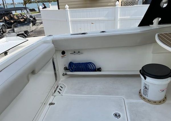 Boston Whaler 270 Vantage image