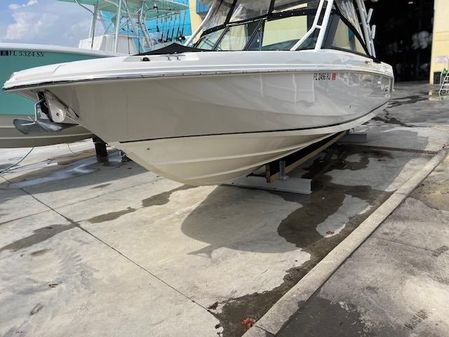 Boston Whaler 270 Vantage image