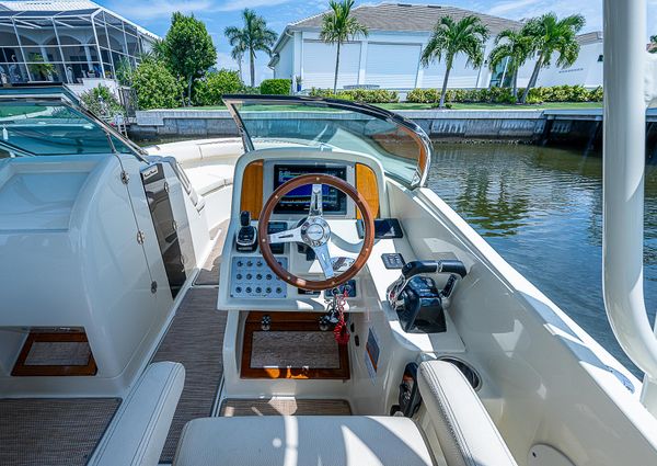 Chris-Craft Calypso 26 image