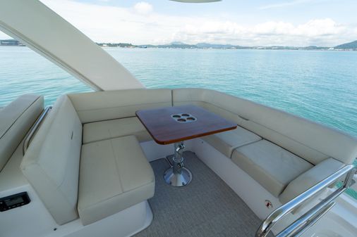 Tiara Yachts F44 Flybridge image