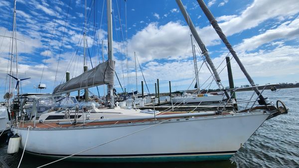 Beneteau First 42