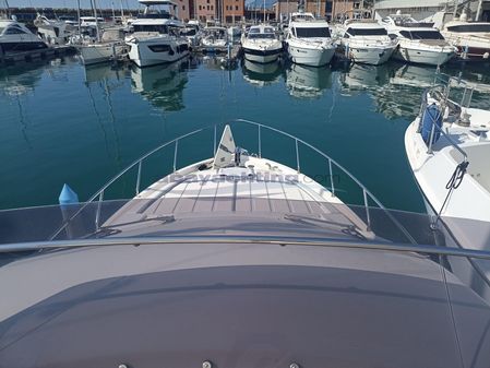 Ferretti Yachts 470 Fly image