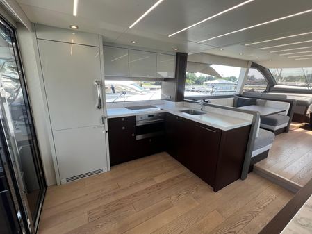 Sunseeker Manhattan 66 image