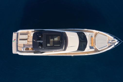 Ferretti Yachts 780 image