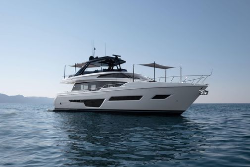 Ferretti Yachts 780 image