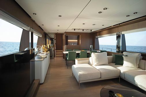 Ferretti Yachts 780 image