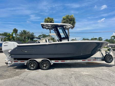 Robalo R250 image