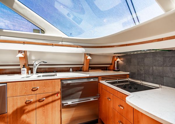 Tiara Yachts 5800 Sovran image