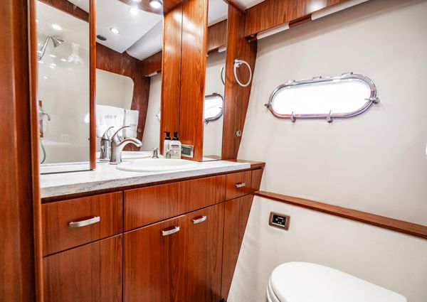 Tiara Yachts 5800 Sovran image