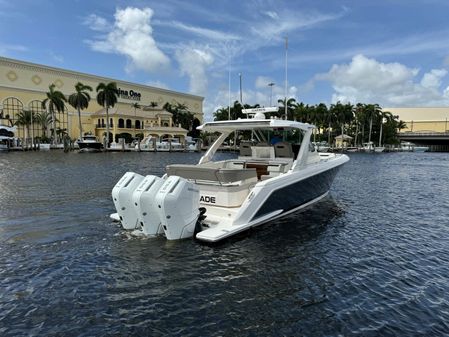 Tiara Yachts 38 LS image