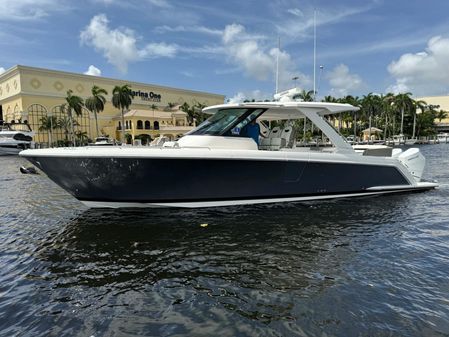 Tiara Yachts 38 LS image