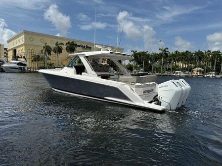 Tiara Yachts 38 LS image