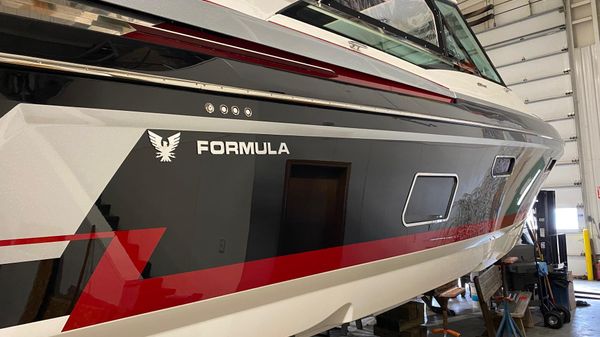 Formula 430 Super Sport Crossover