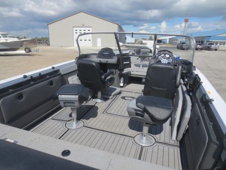 Crestliner 2150 Sportfish image