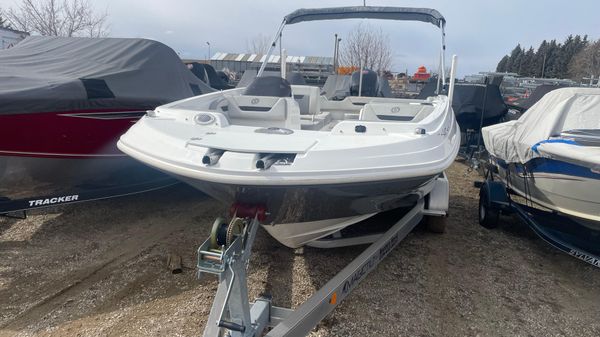 Hurricane SunDeck Sport 205 OB