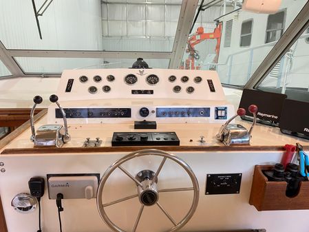 Bertram 42-MOTOR-YACHT image