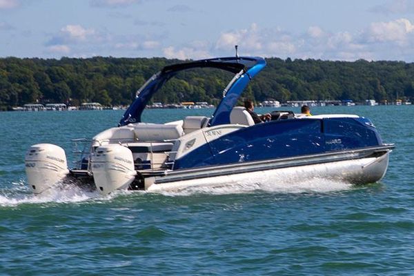 Harris Crowne SL 270 Twin Engine - main image