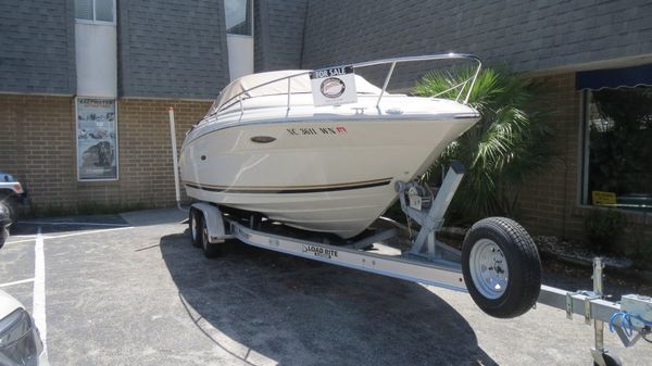 Sea Ray 225 Weekender 