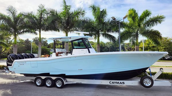 Caymas 401 CC
