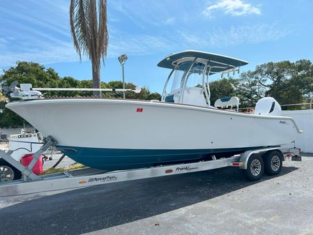 Front Runner 26 Center Console image