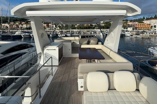 Azimut 66 FLY image