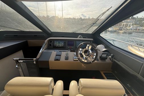 Azimut 66 FLY image