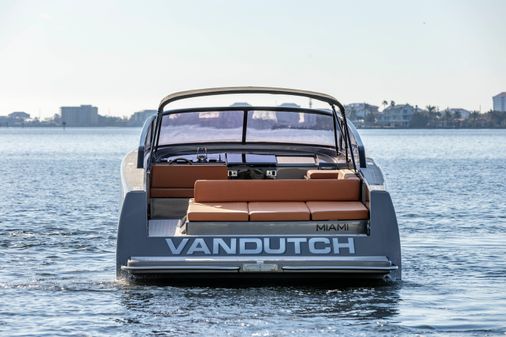 VanDutch 40 image