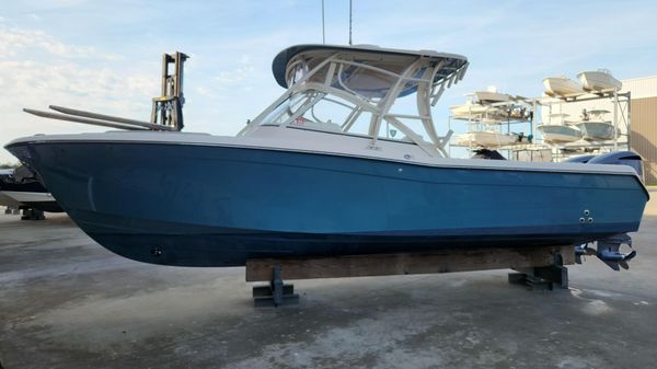 Grady-White Freedom 285