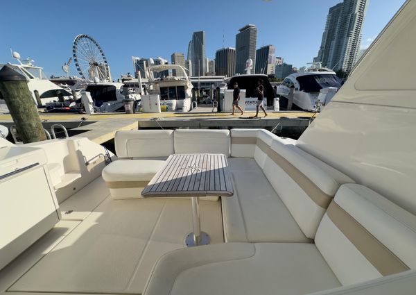 Sea Ray 450 Sundancer image