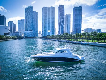 Sea Ray 450 Sundancer image