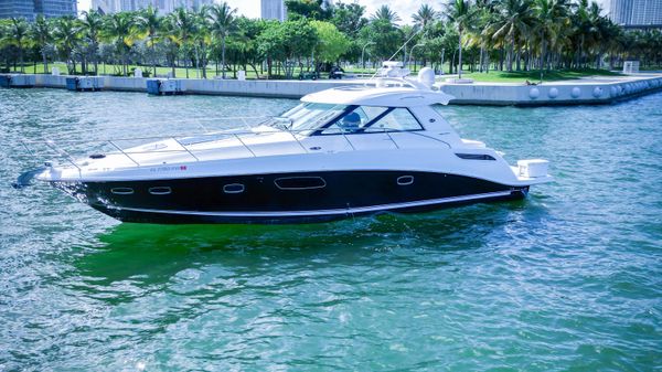 Sea Ray 450 Sundancer