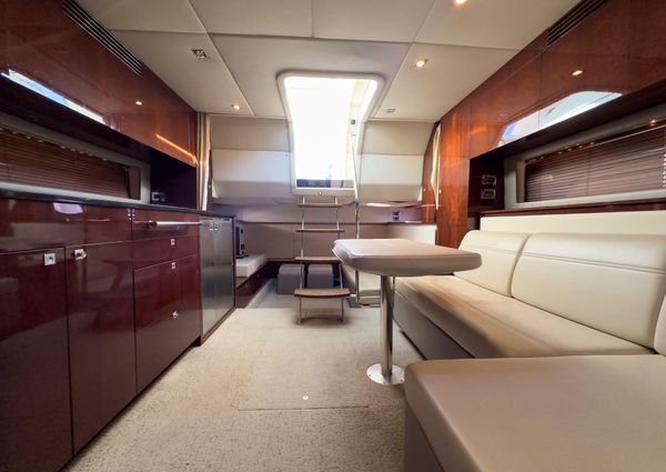 Sea Ray 450 Sundancer image