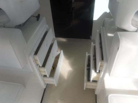 May-Craft 2700 Pilothouse Cabin image