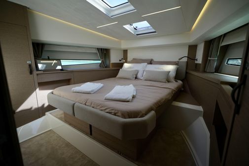 Jeanneau Prestige 460 FLY image