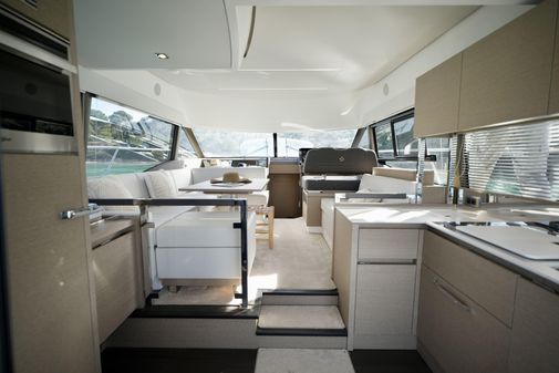 Jeanneau Prestige 460 FLY image